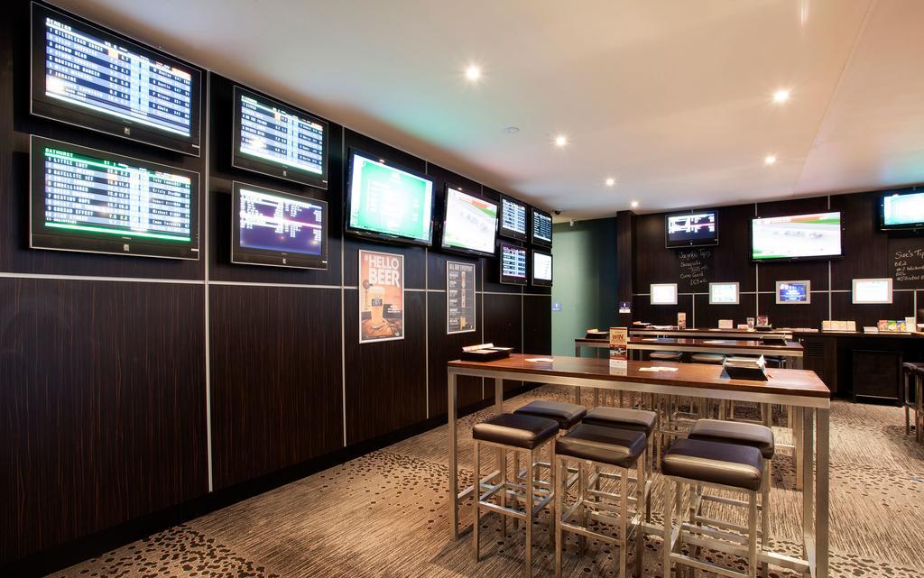 Vale Hotel Townsville Exterior foto