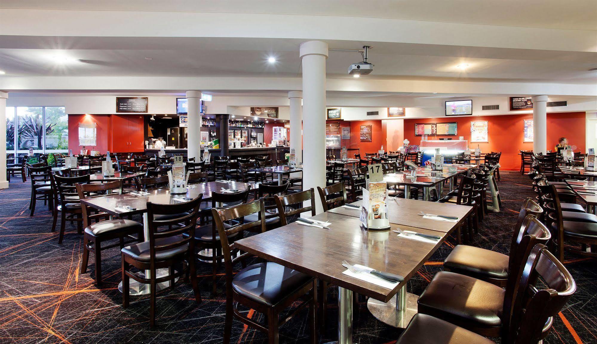 Vale Hotel Townsville Exterior foto