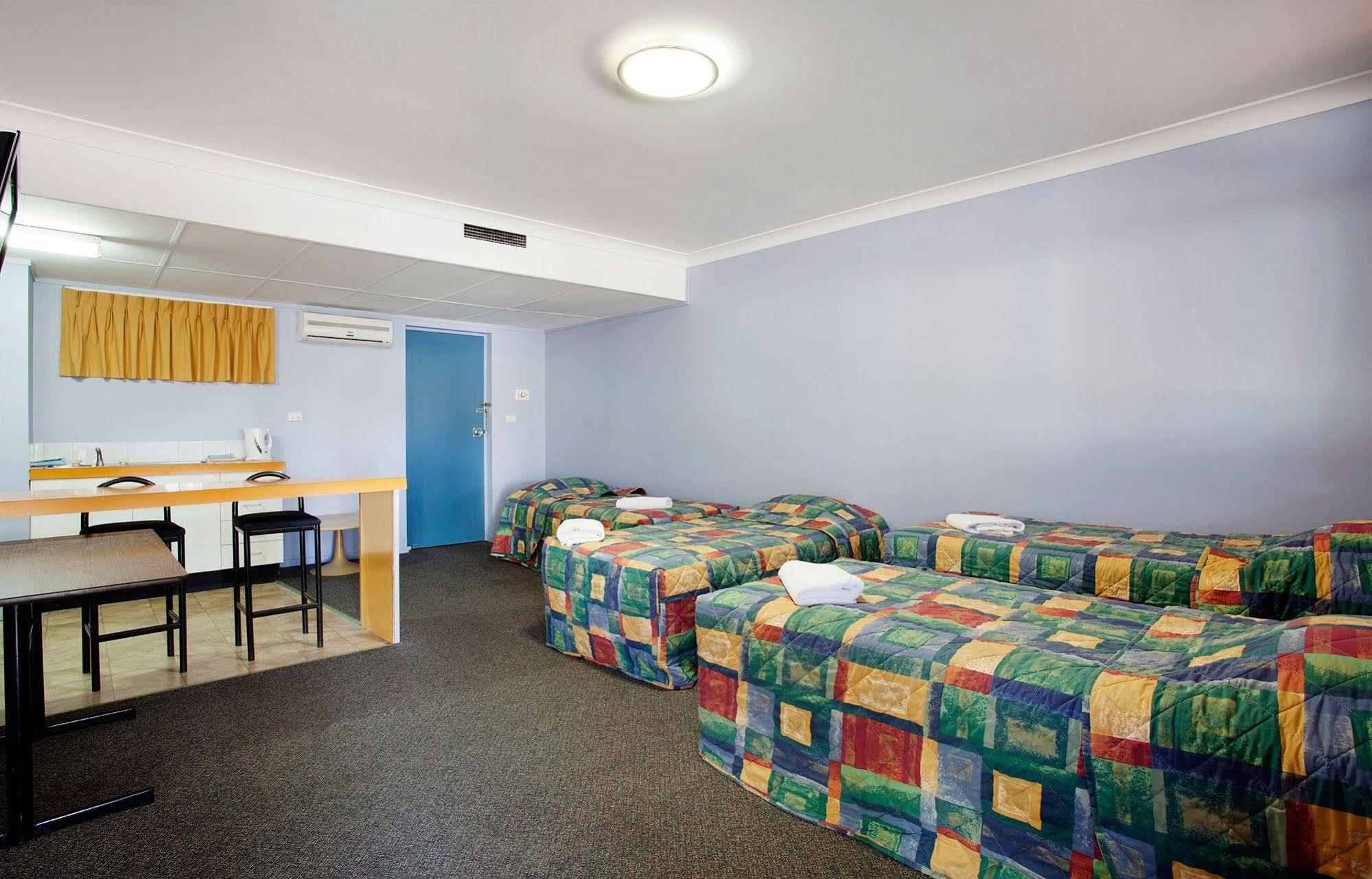 Vale Hotel Townsville Exterior foto